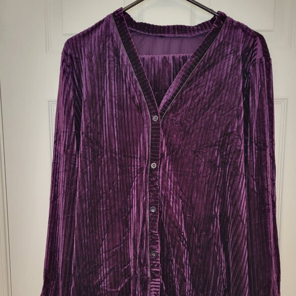 Purple Soft Velvet Lounging Set NWOT - Picture 5 of 14